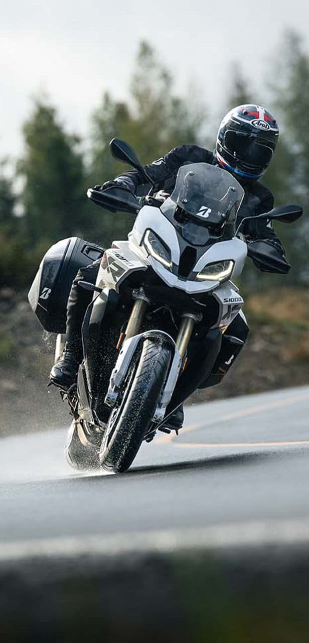 190/50ZR17 73 W Bridgestone Battlax T33